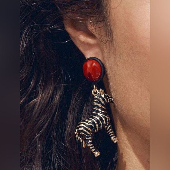 Red Zebra Drop Earrings S903 - Picture 1 of 4